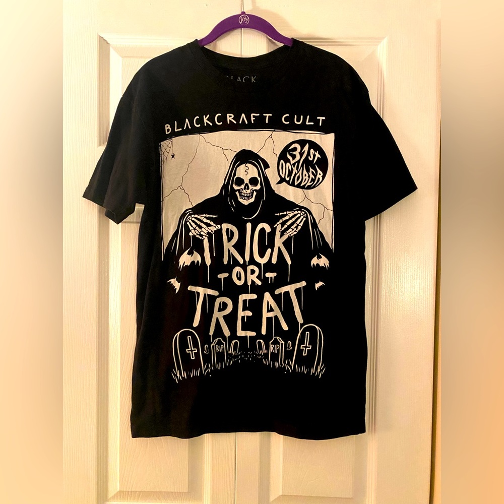 🎃🖤NWOT! BlackCraft Cult Womens Black Trick or Treat Tee🖤🎃